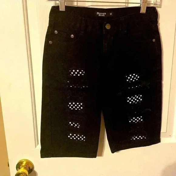 Kids Black Diamond Stash Distressed Boys  size 12 Jean shorts or bottoms - Picture 1 of 4